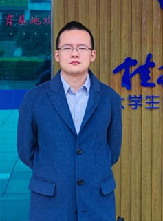 李培